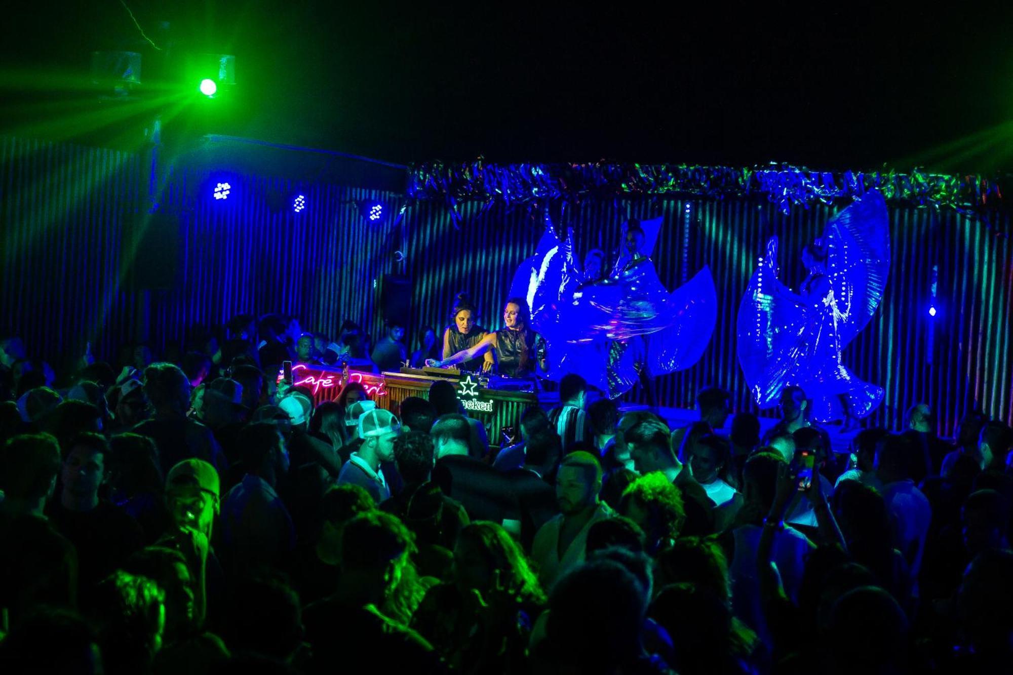 Cafe Jeri Hotel Жижока ди Жерикоакоара Екстериор снимка The nightclub in 2012
